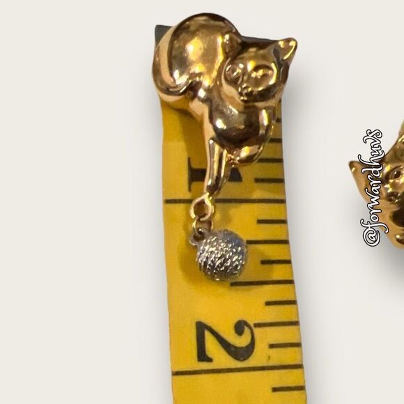 Gold Tone Cats Playing with Silver Tone Ball of Yarn Stud Earrings - Picture 6 of 7